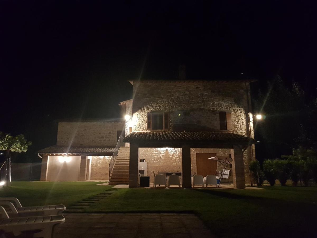 Agriturismo Villa Al Piano Тоди Экстерьер фото